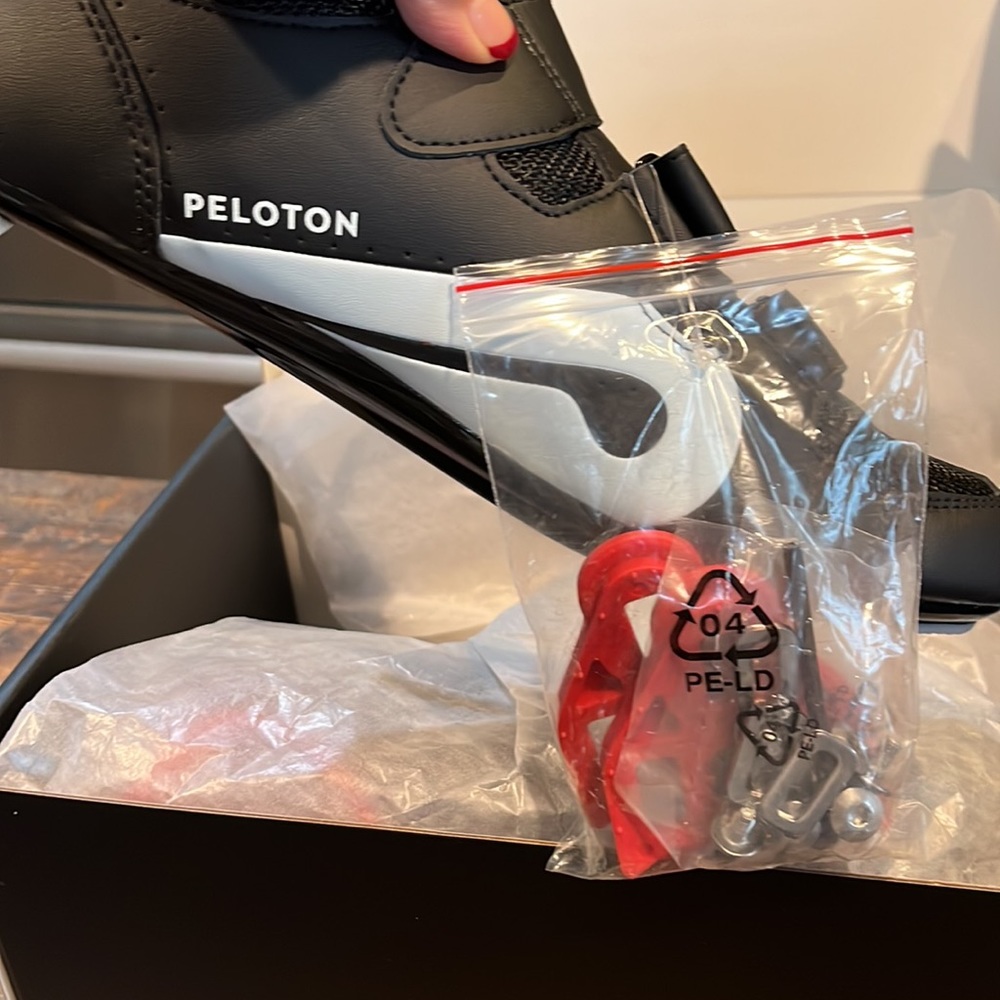 NWT Men’s Size US 12 Peloton cycling shoes.
